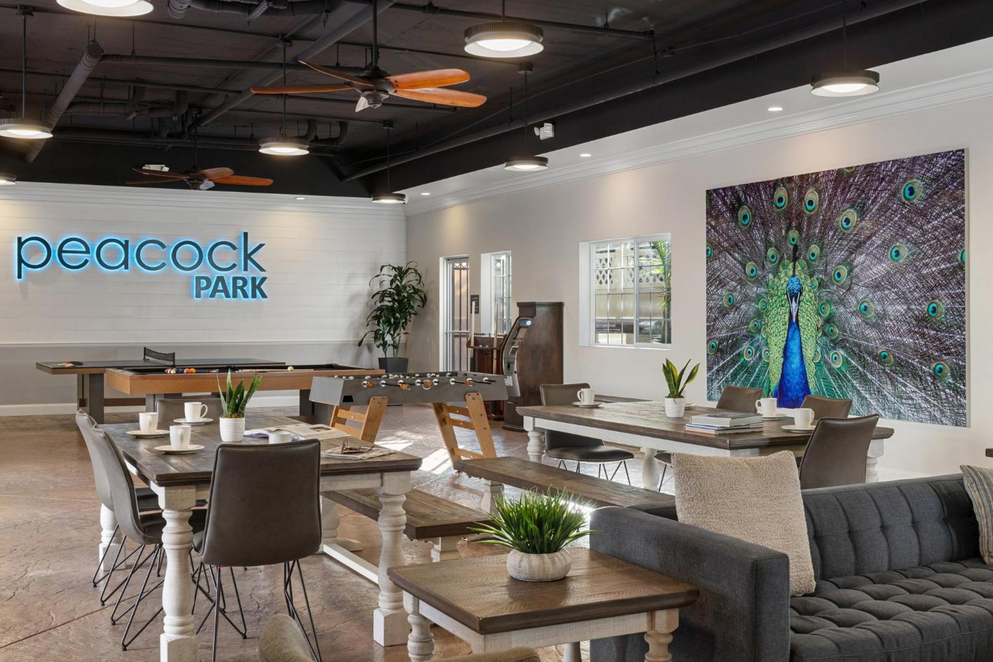 Peacock Suites Anaheim Exterior foto